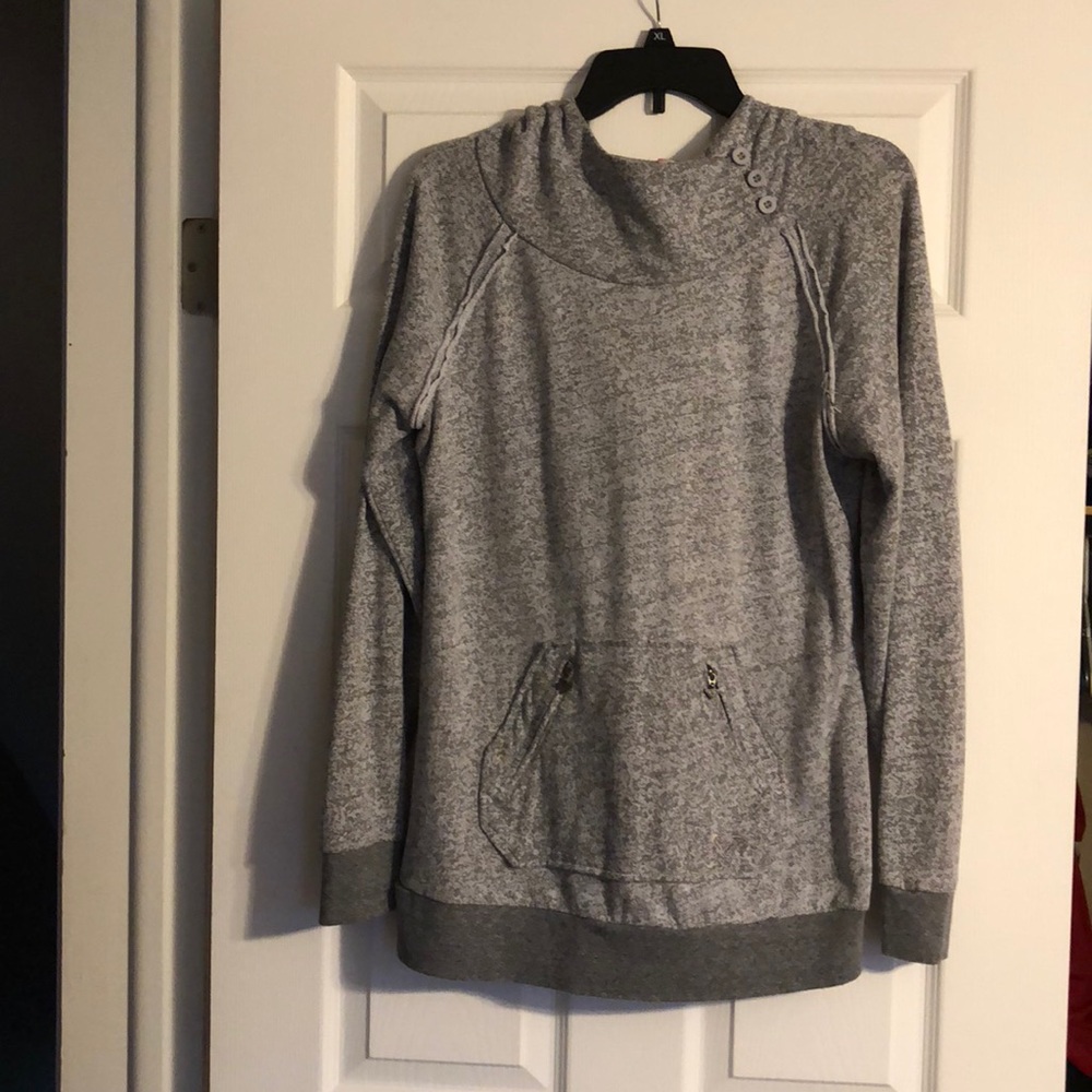 Grey sweatshirt